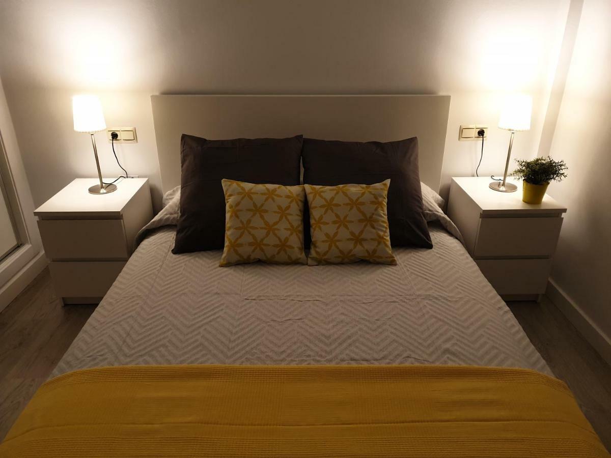 Piso Pedregalejo Apartment Malaga Bagian luar foto