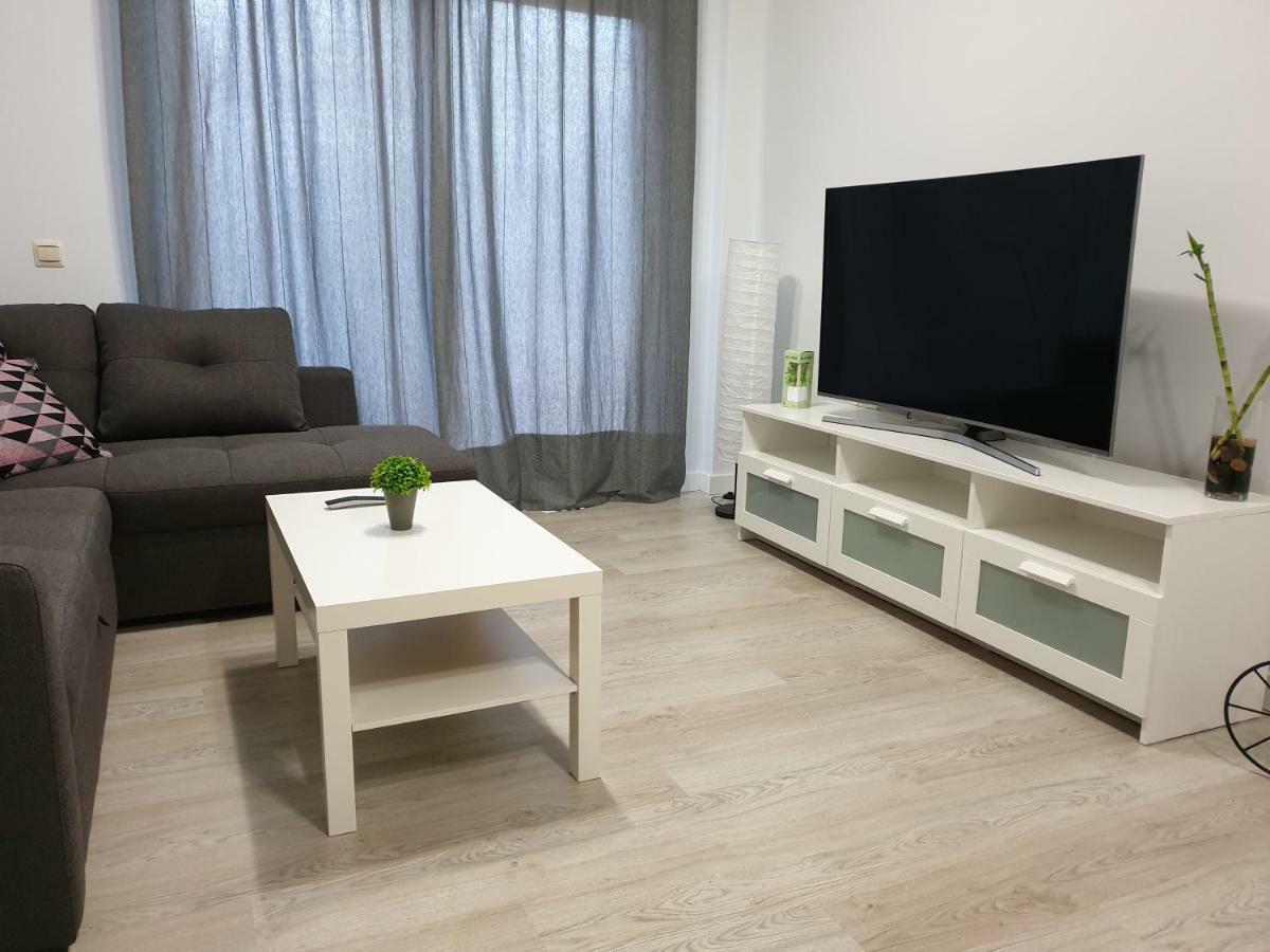 Piso Pedregalejo Apartment Malaga Bagian luar foto